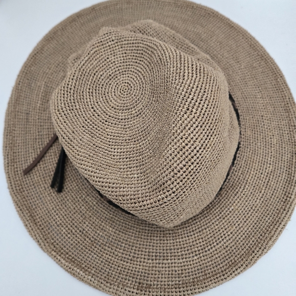 Wyeth Hat 100% Raffia - Picture 6 of 6